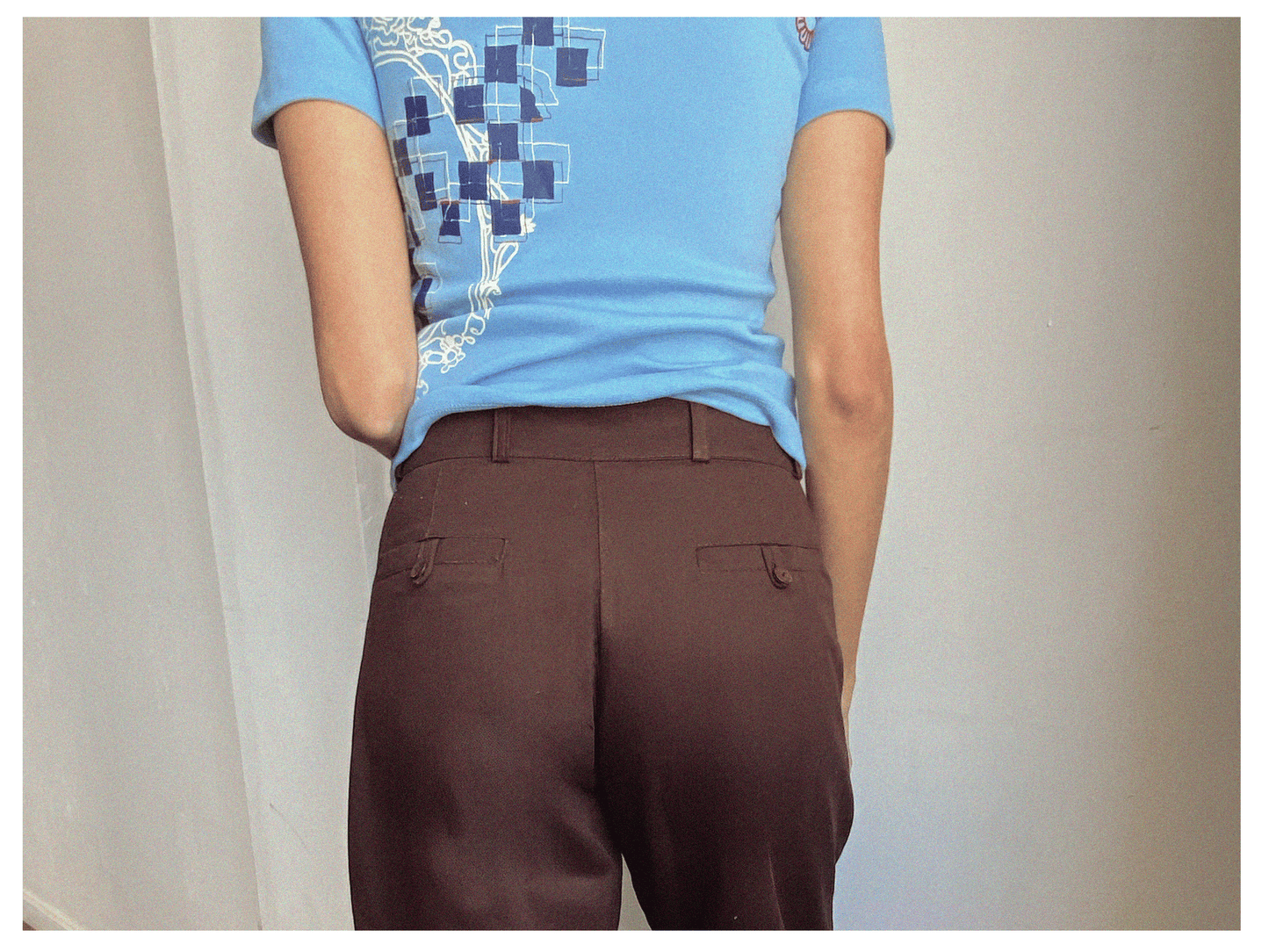 calça alfaiataria retrô em sarja