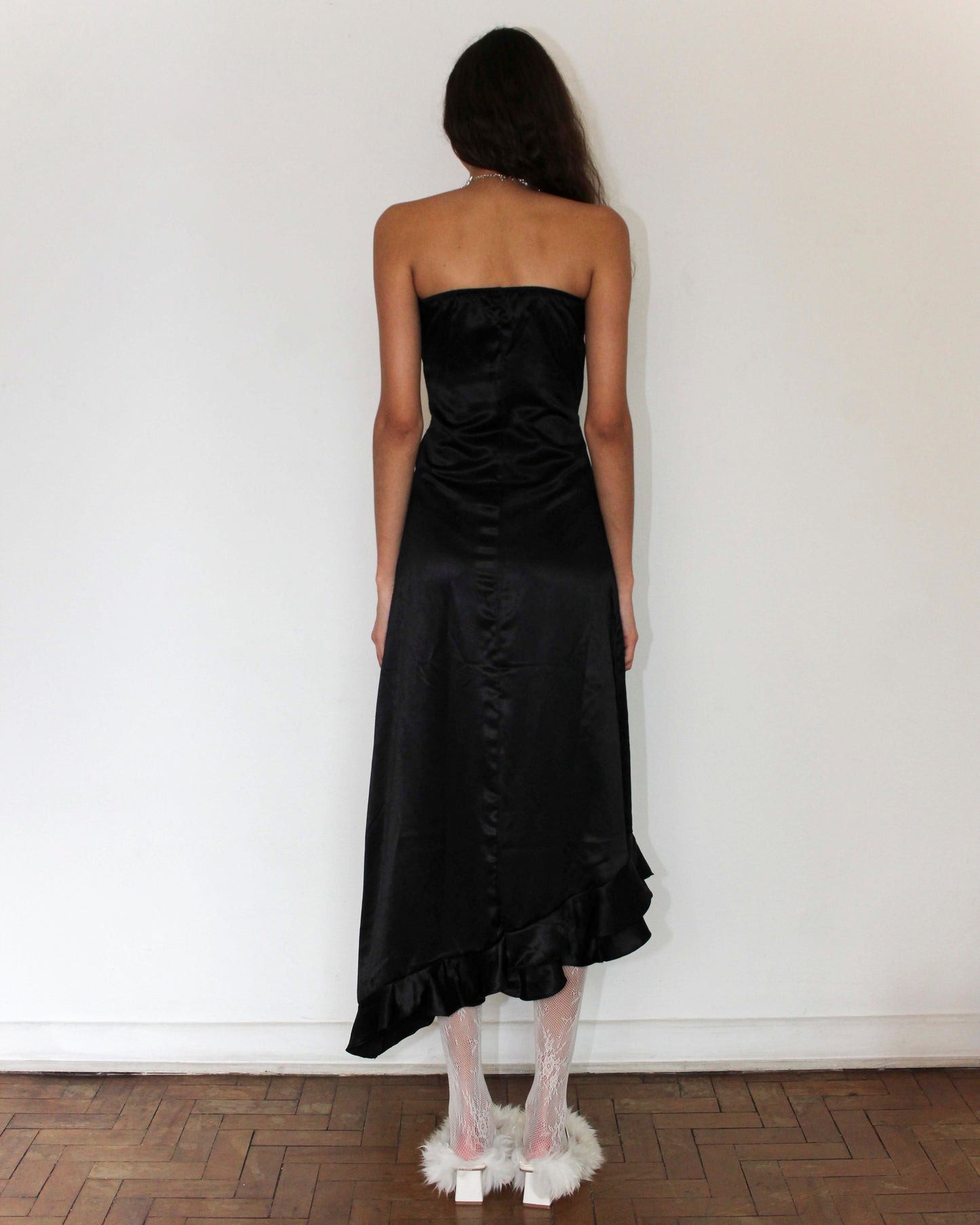 Vestido Longo Com Babados