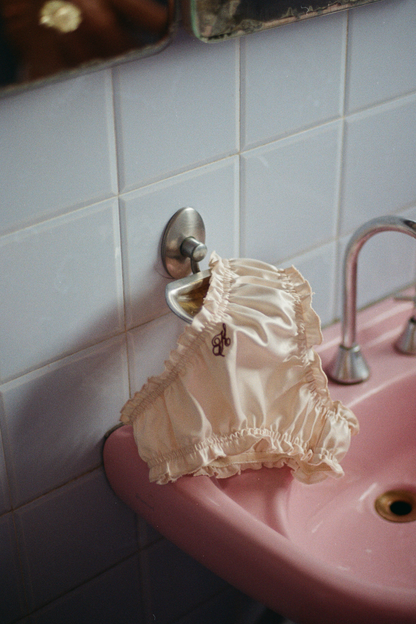 Calcinha Vintage "K" Personalizada