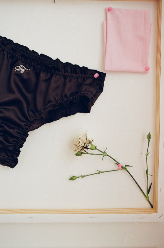 Calcinha Vintage "K"